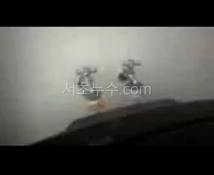 고객이 문자로 보내주신 수전 누수 영상 캡처