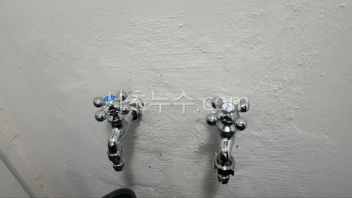 신품 수전 교체 완료