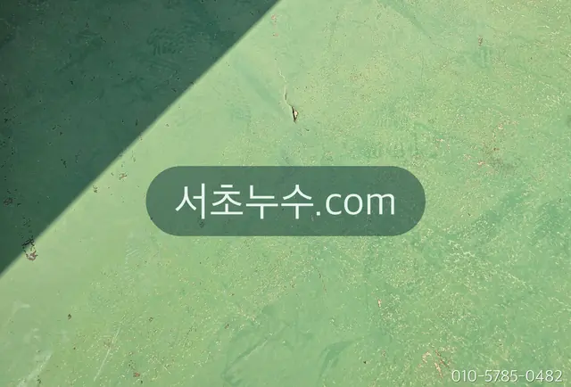옥상 우레탄 방수 바닥의 균열